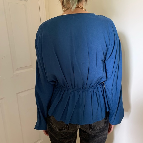 NWT Mango Blue Ruched Flowing Blouse - Picture 3 of 4